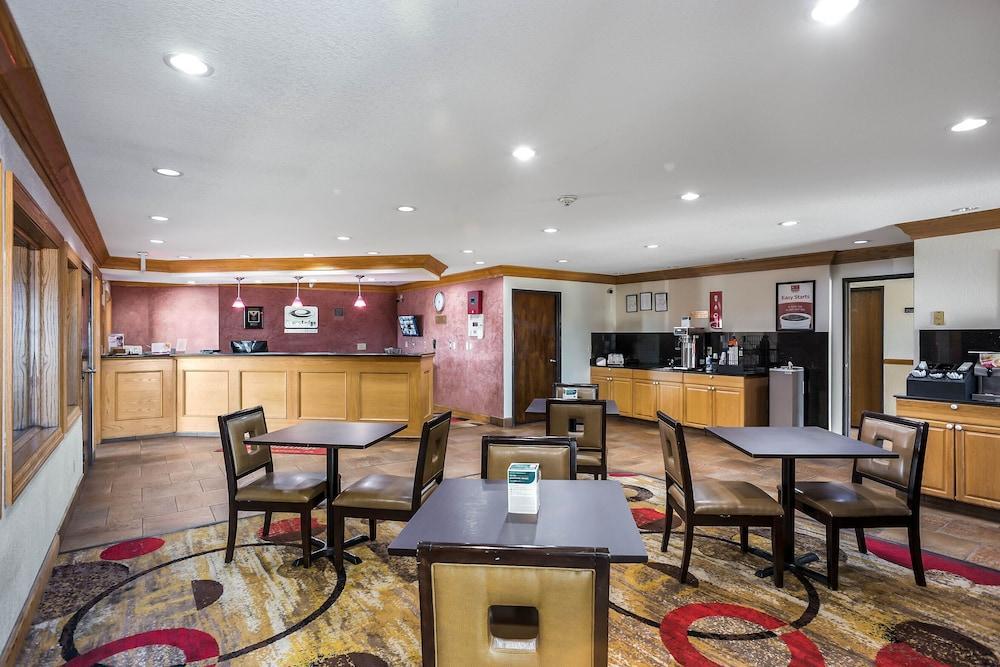Econo Lodge Cedar Rapids Ngoại thất bức ảnh