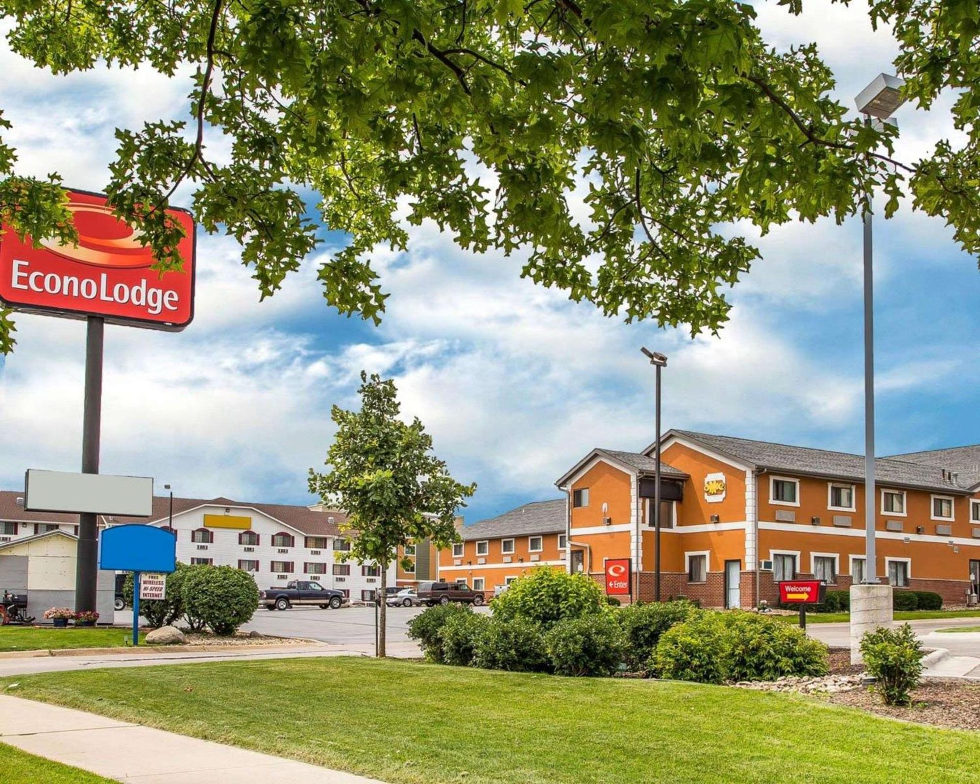 Econo Lodge Cedar Rapids Ngoại thất bức ảnh