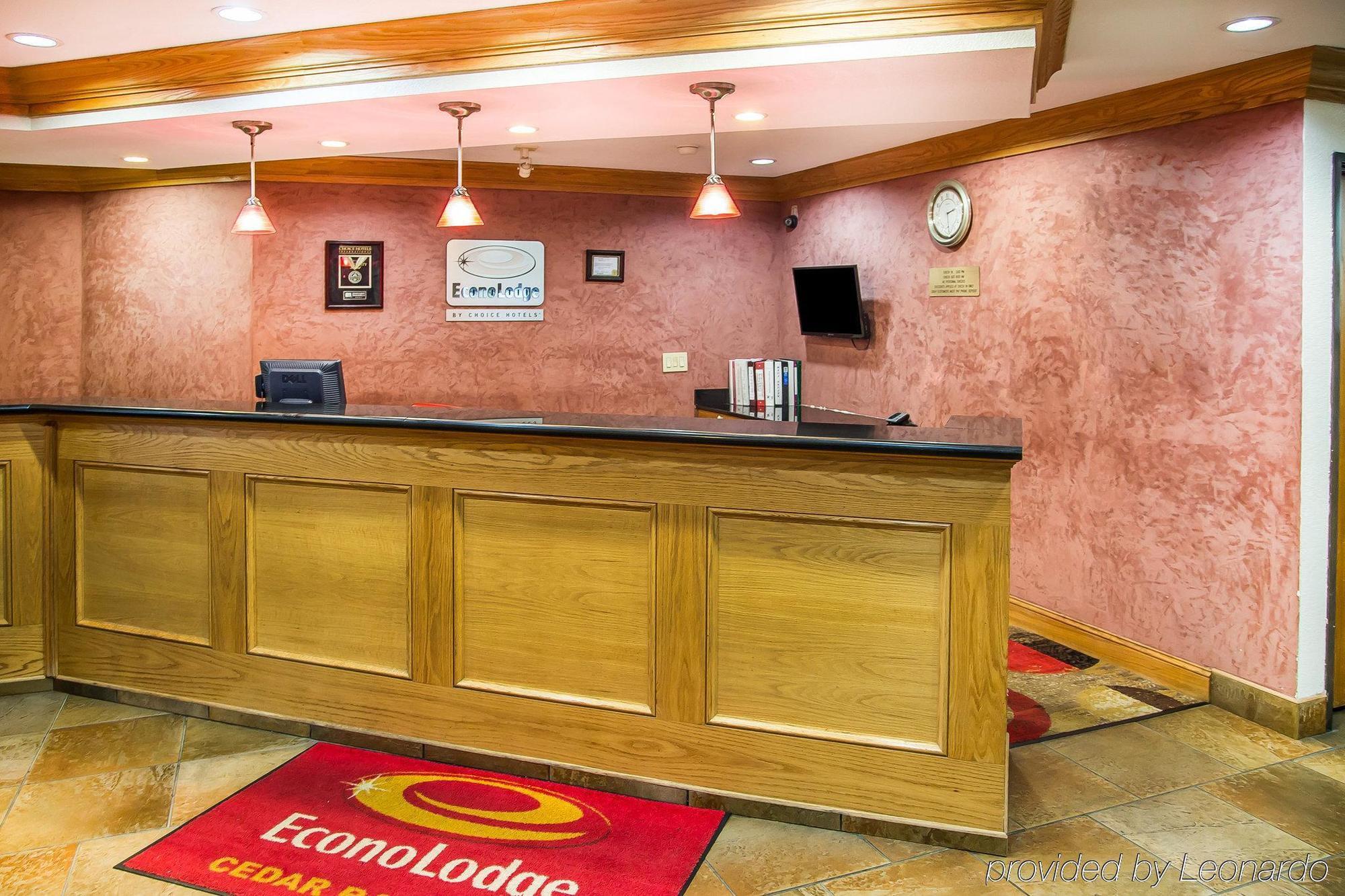 Econo Lodge Cedar Rapids Ngoại thất bức ảnh