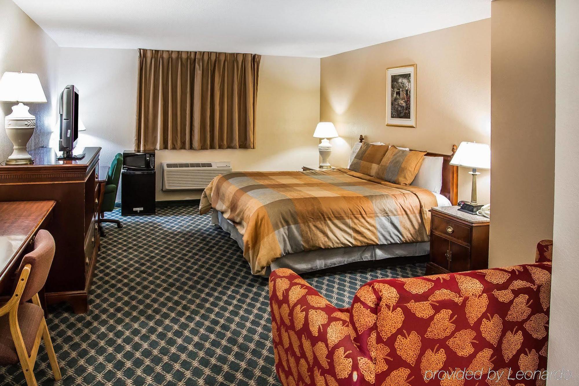 Econo Lodge Cedar Rapids Ngoại thất bức ảnh